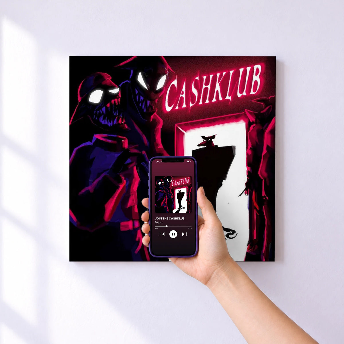 Affiche connectée JOIN THE CASHKLUB de Dalynn au mur : l'album se lance en approchant le téléphone