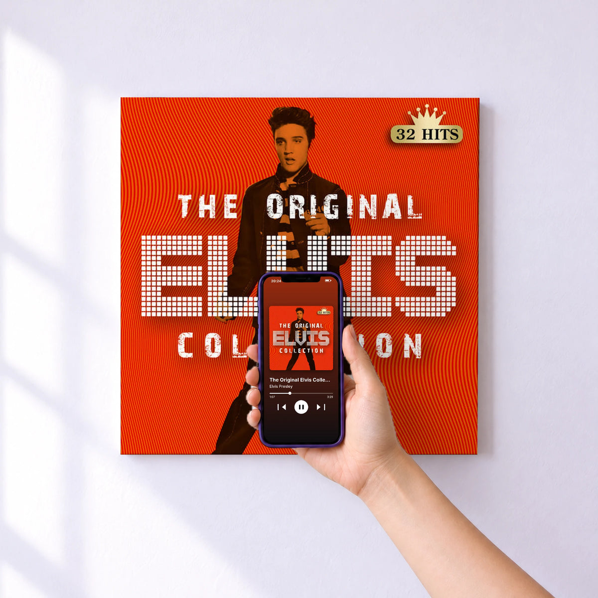 Affiche connectée The Original Elvis Collection de Elvis Presley au mur : l'album se lance en approchant le téléphone