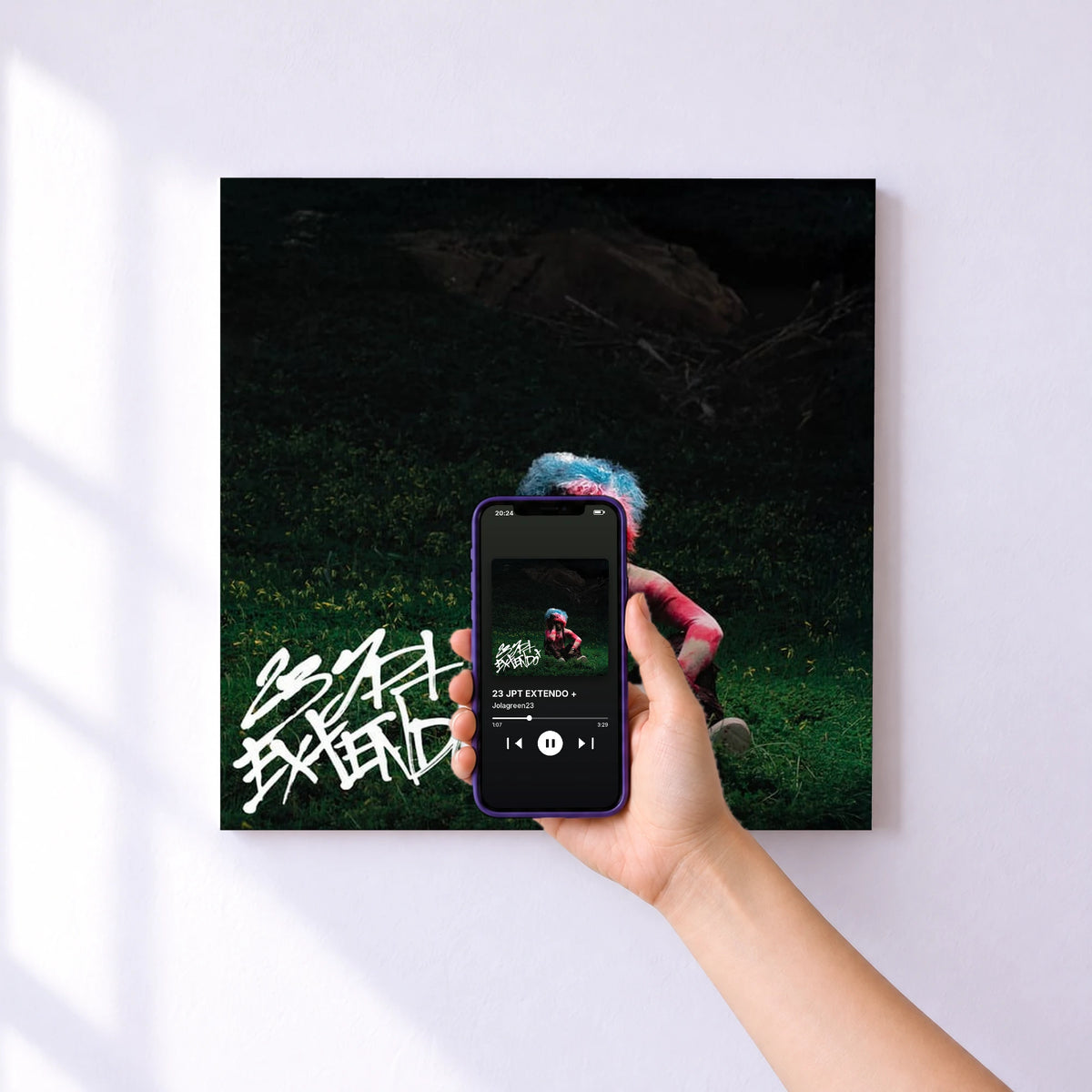 Affiche connectée 23 JPT EXTENDO + de Jolagreen23 au mur : l'album se lance en approchant le téléphone