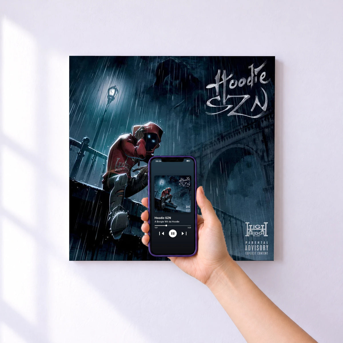 Affiche connectée Hoodie SZN de A Boogie Wit da Hoodie au mur : l'album se lance en approchant le téléphone
