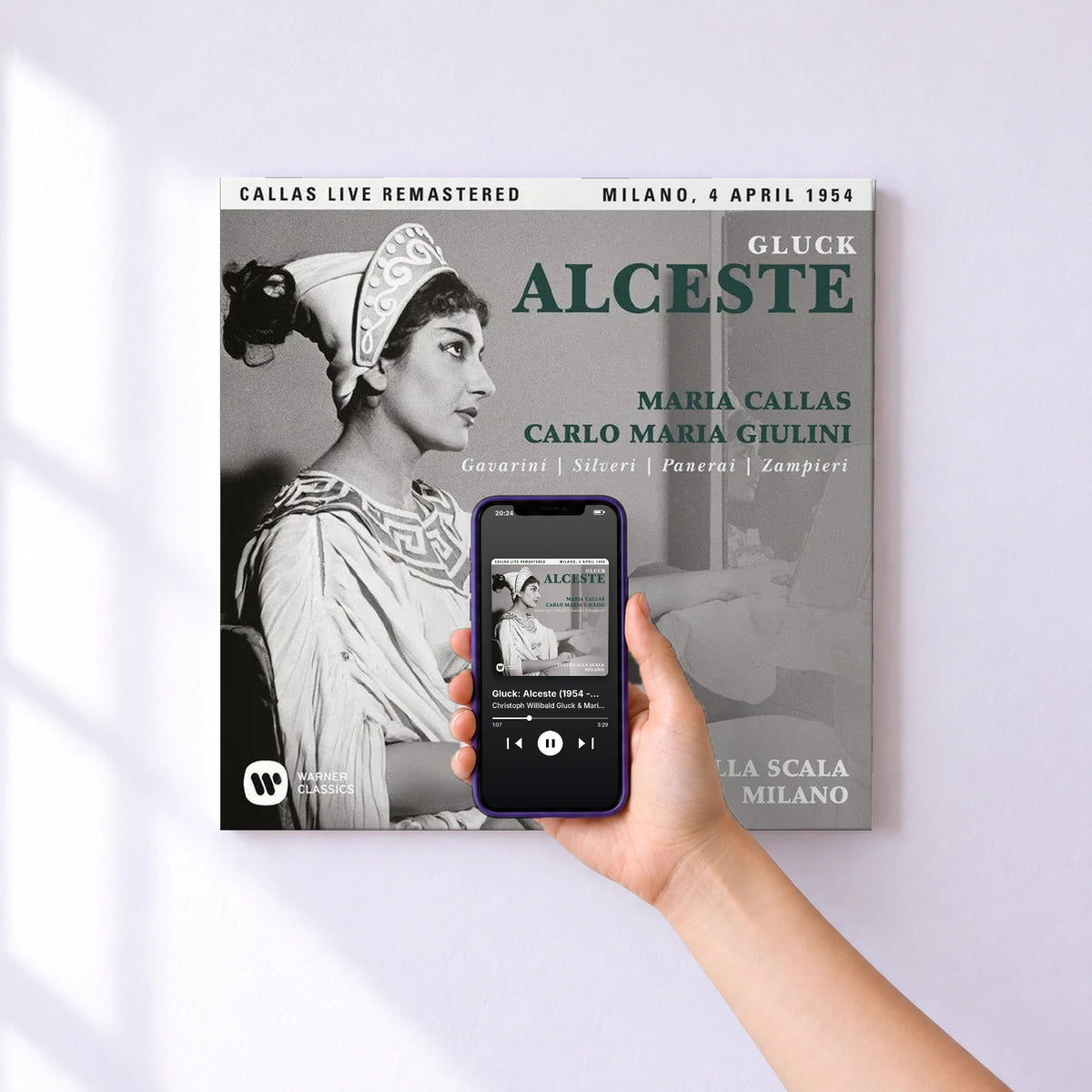 Affiche connectée Gluck: Alceste (1954 - Milan) - Callas Live Remastered de Christoph Willibald Gluck & Maria Callas au mur : l'album se lance en approchant le téléphone