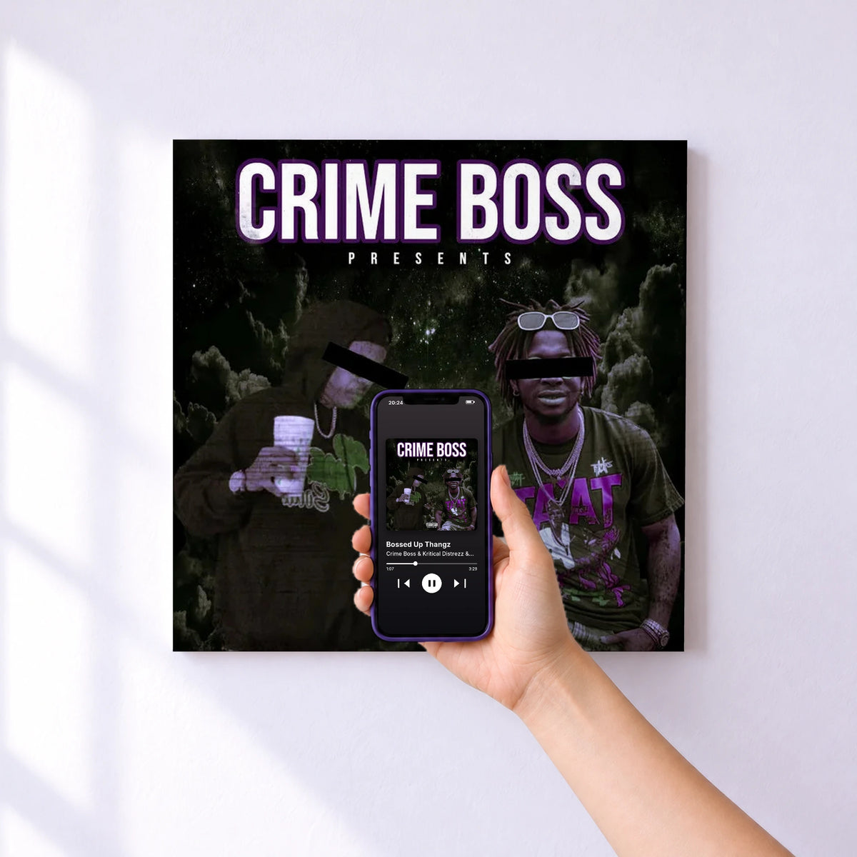 Affiche connectée Bossed Up Thangz de Crime Boss & Kritical Distrezz & Lil' Flip au mur : l'album se lance en approchant le téléphone