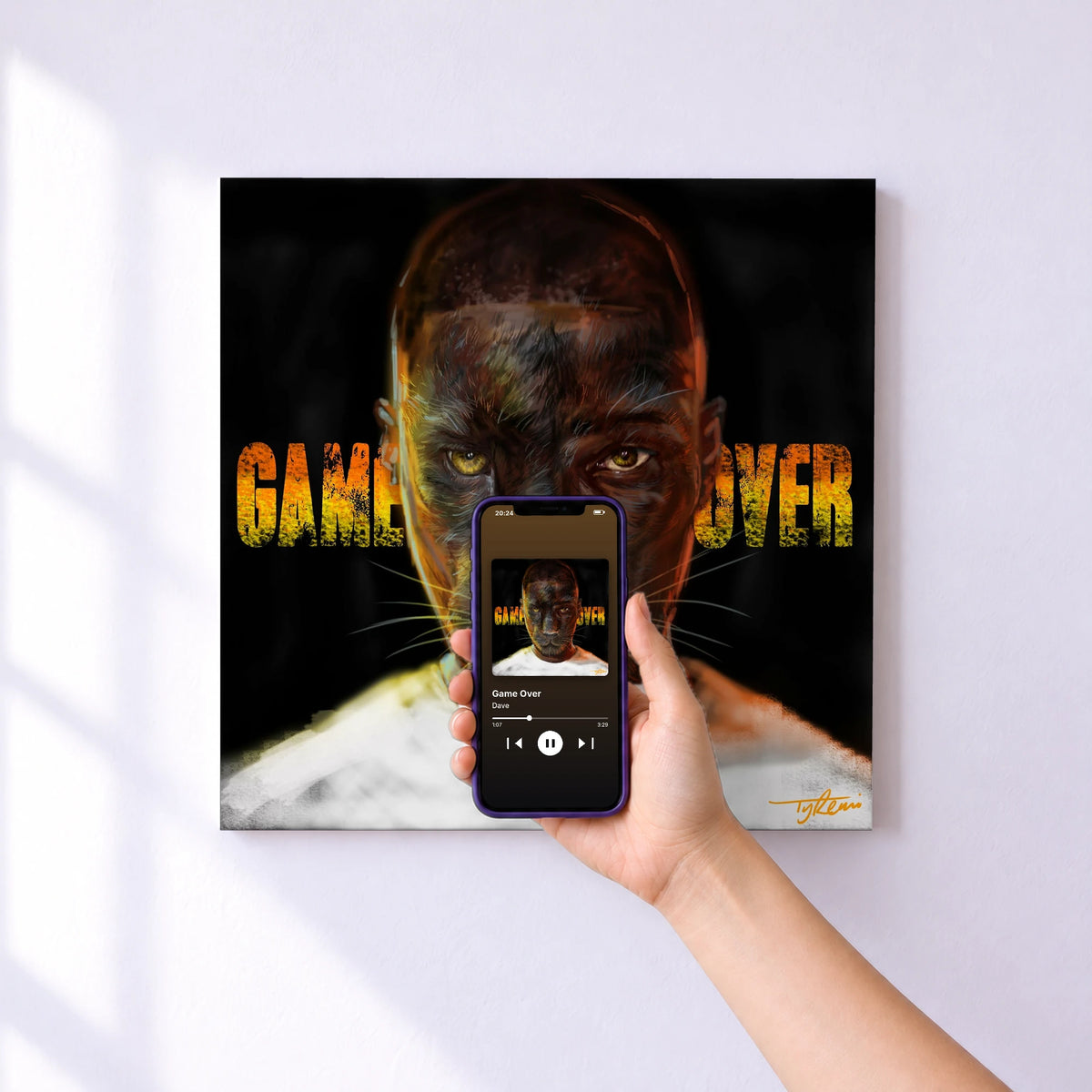 Affiche connectée Game Over de Dave au mur : l'album se lance en approchant le téléphone