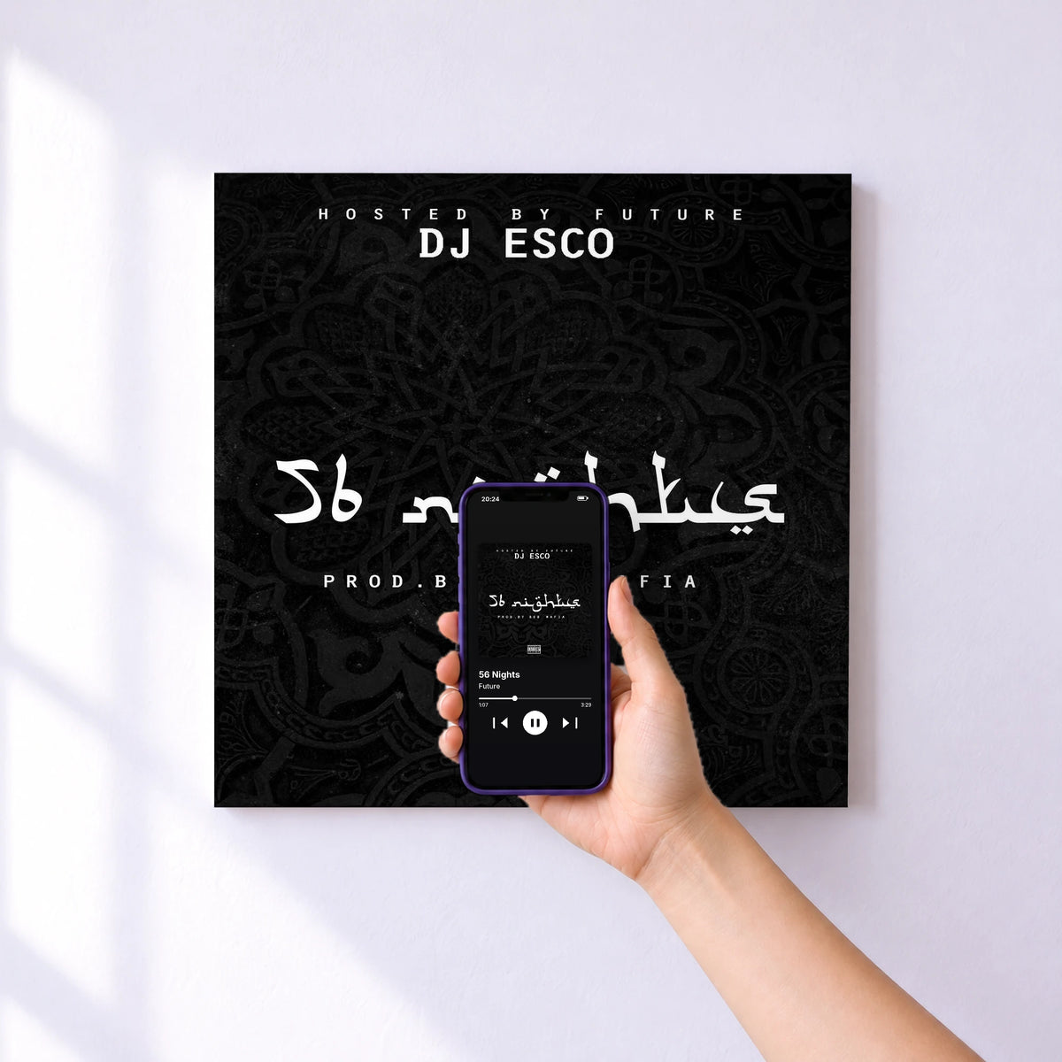 Affiche connectée 56 Nights de Future au mur : l'album se lance en approchant le téléphone