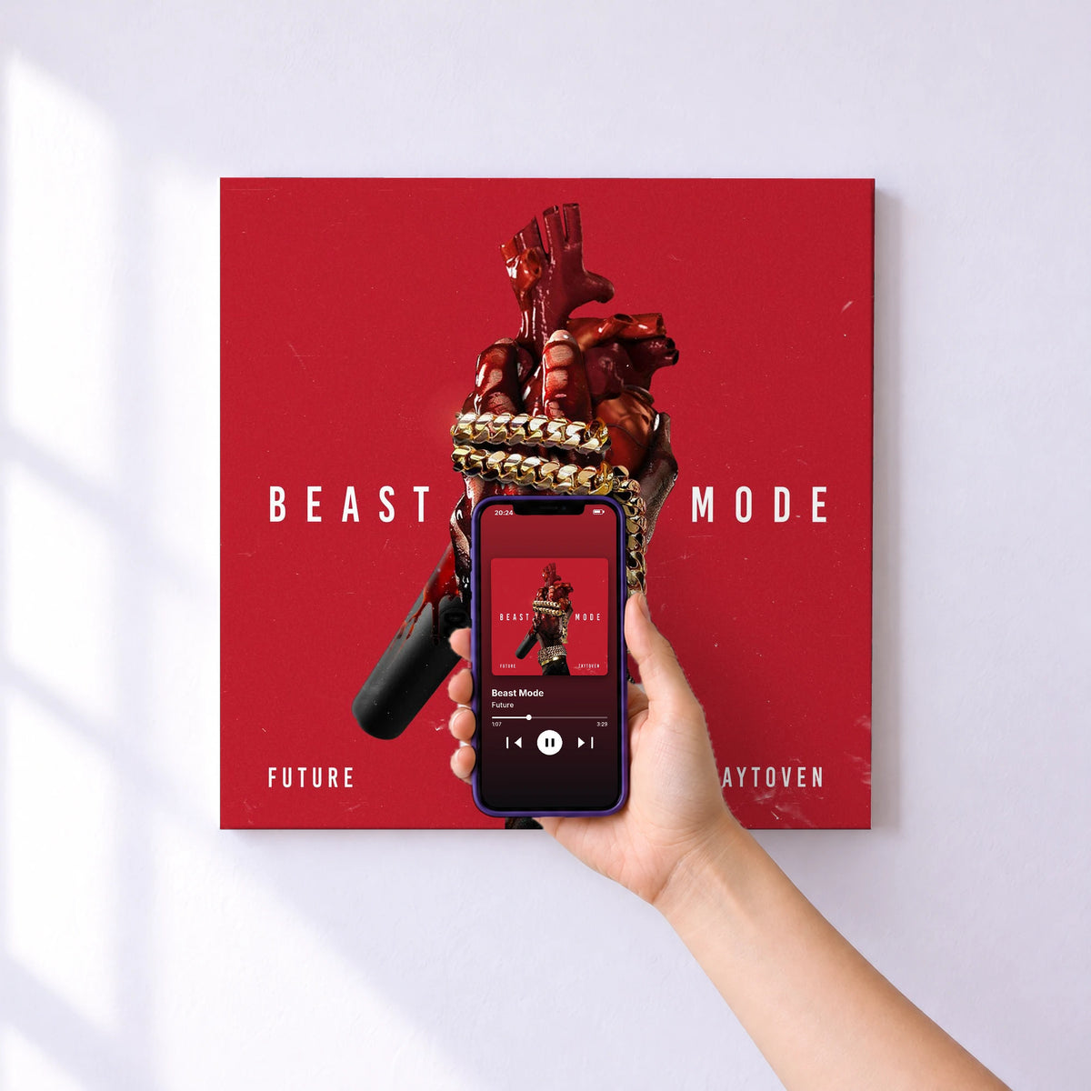 Affiche connectée Beast Mode de Future au mur : l'album se lance en approchant le téléphone