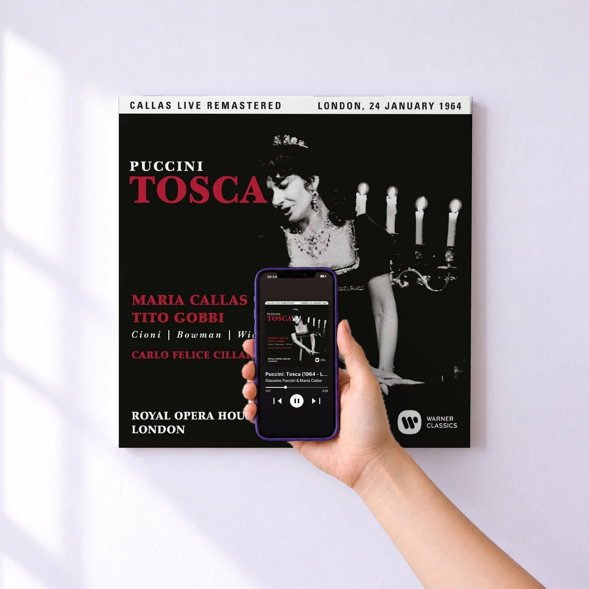 Affiche connectée Puccini: Tosca (1964 - London) - Callas Live Remastered de Giacomo Puccini & Maria Callas au mur : l'album se lance en approchant le téléphone
