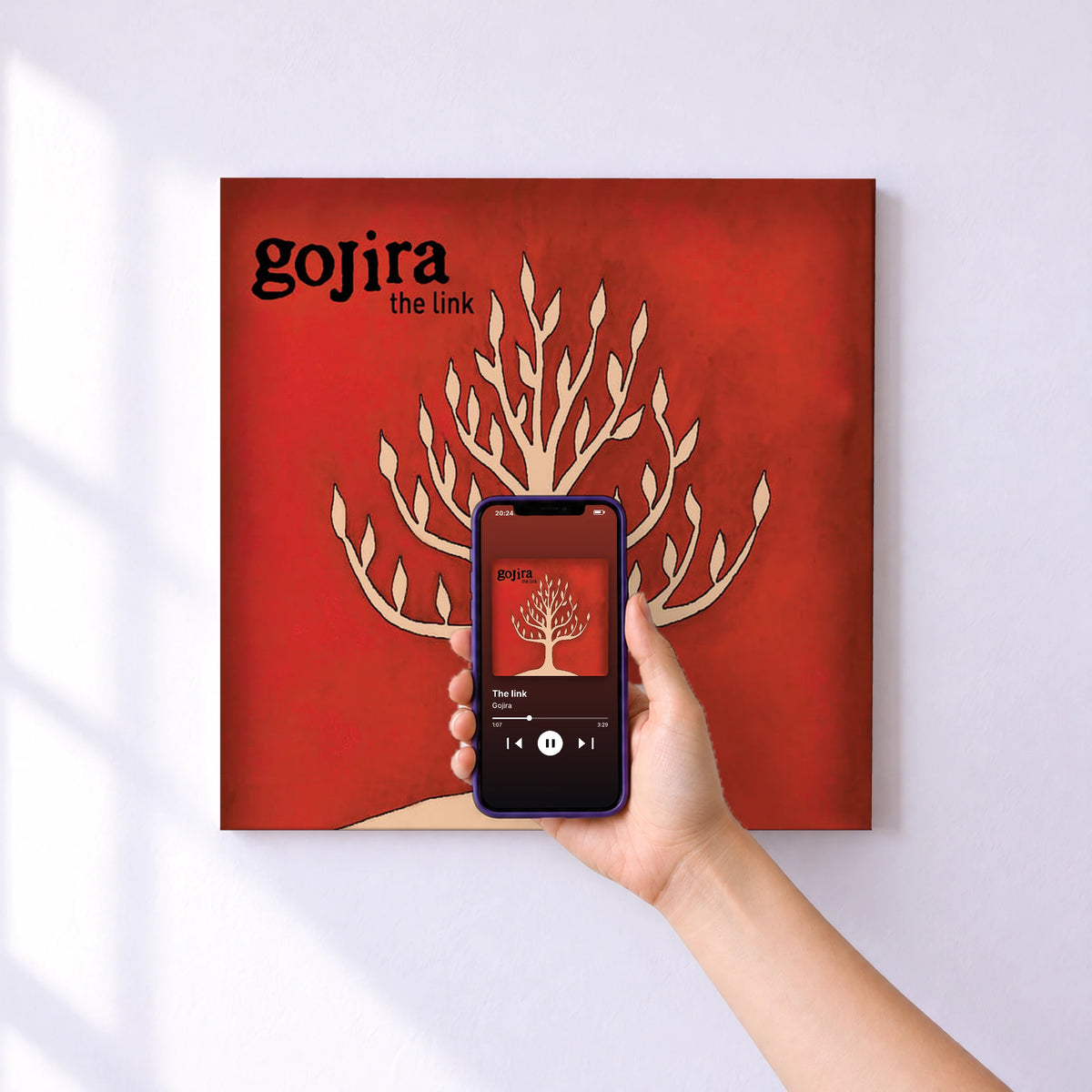 Affiche connectée The link de Gojira au mur : l'album se lance en approchant le téléphone