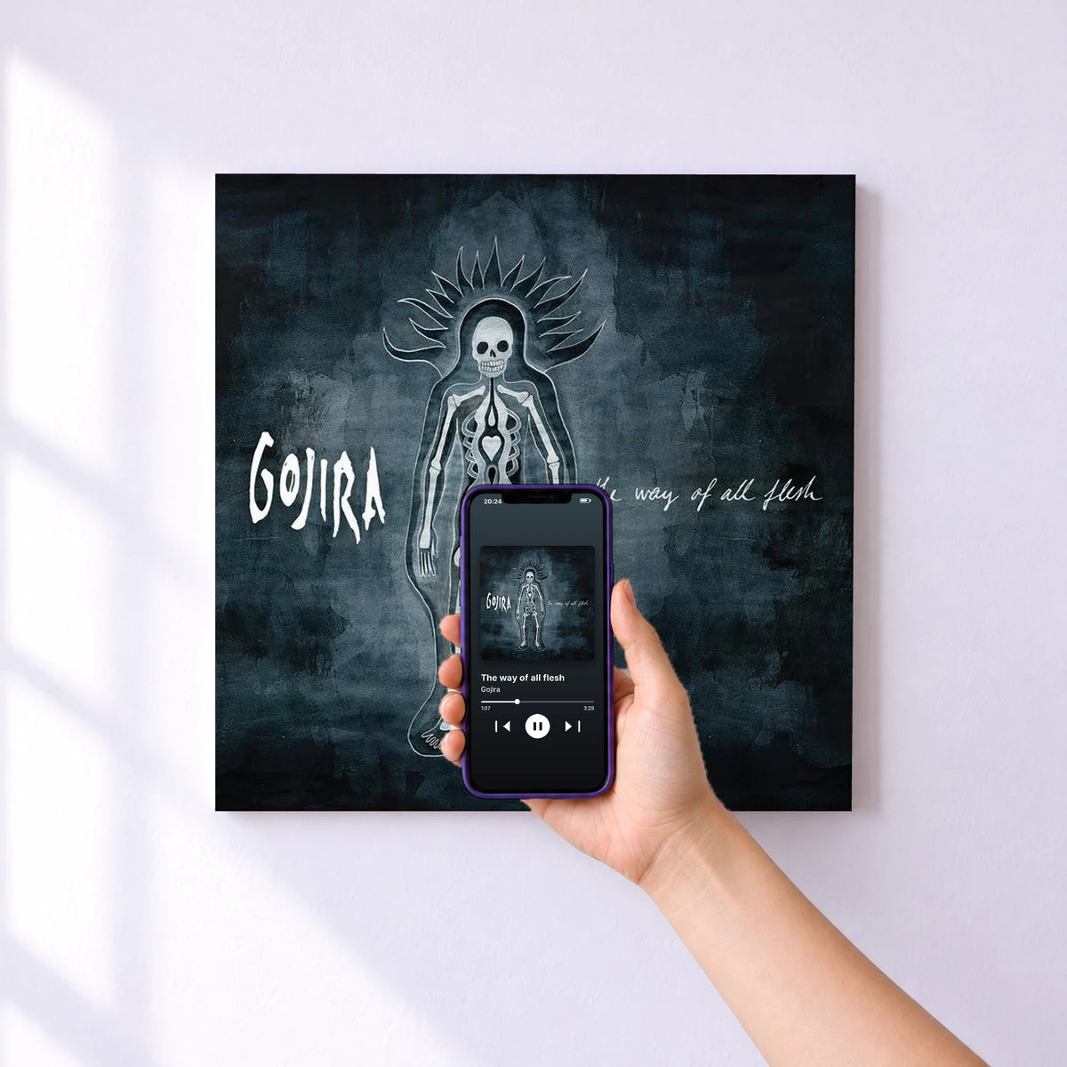 Affiche connectée The way of all flesh de Gojira au mur : l'album se lance en approchant le téléphone