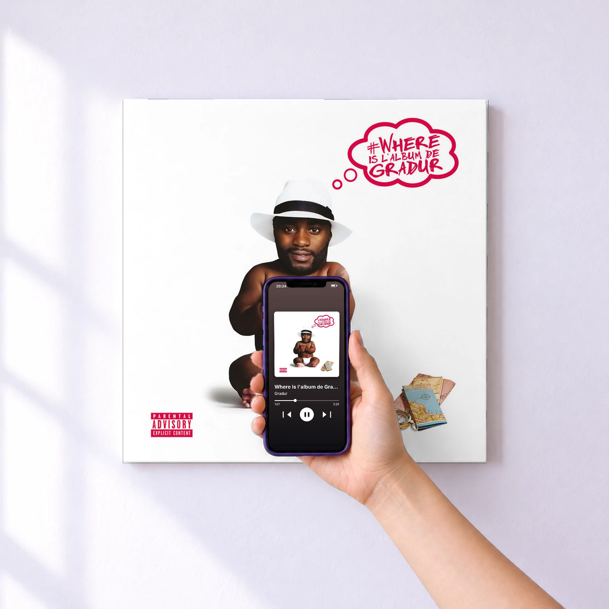 Affiche connectée Where Is l'album de Gradur de Gradur au mur : l'album se lance en approchant le téléphone