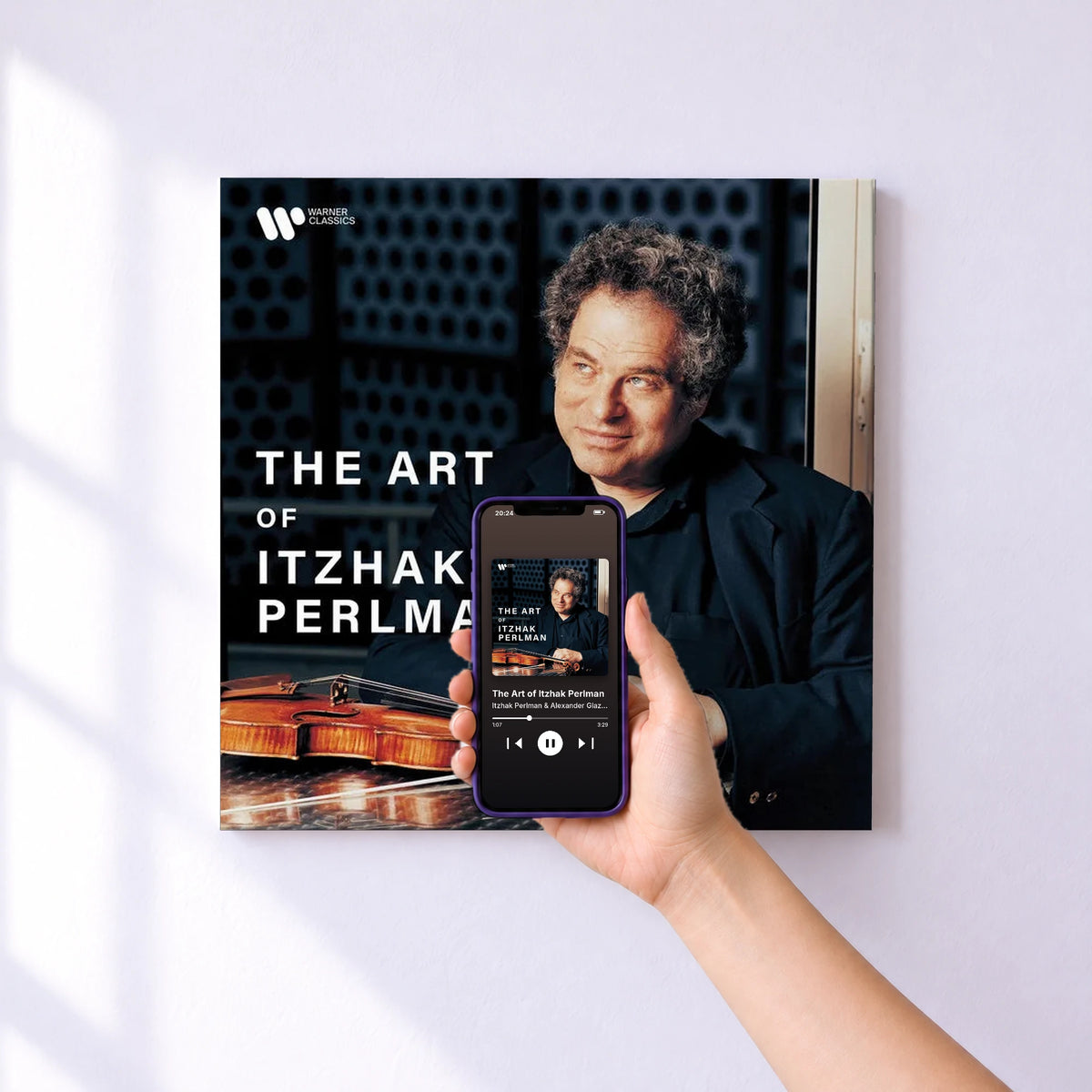 Affiche connectée The Art of Itzhak Perlman de Itzhak Perlman & Alexander Glazunov & Anton Arensky & Antonio Vivaldi & Antonín Dvořák & Arcangelo Corelli & Camille Sai au mur : l'album se lance en approchant le téléphone