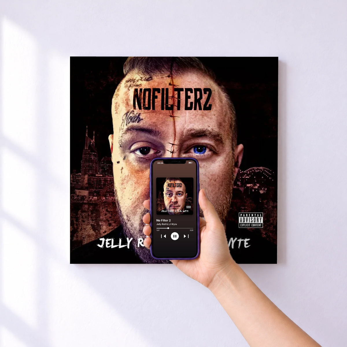 Affiche connectée No Filter 2 de Jelly Roll & Lil Wyte au mur : l'album se lance en approchant le téléphone