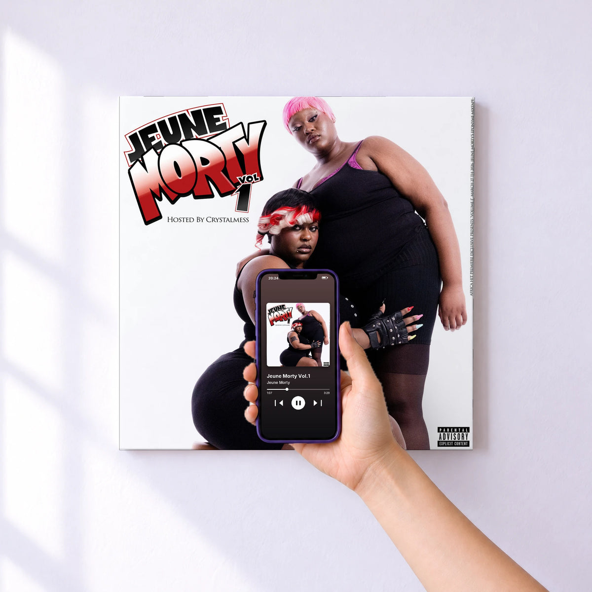 Affiche connectée Jeune Morty Vol.1 de Jeune Morty au mur : l'album se lance en approchant le téléphone