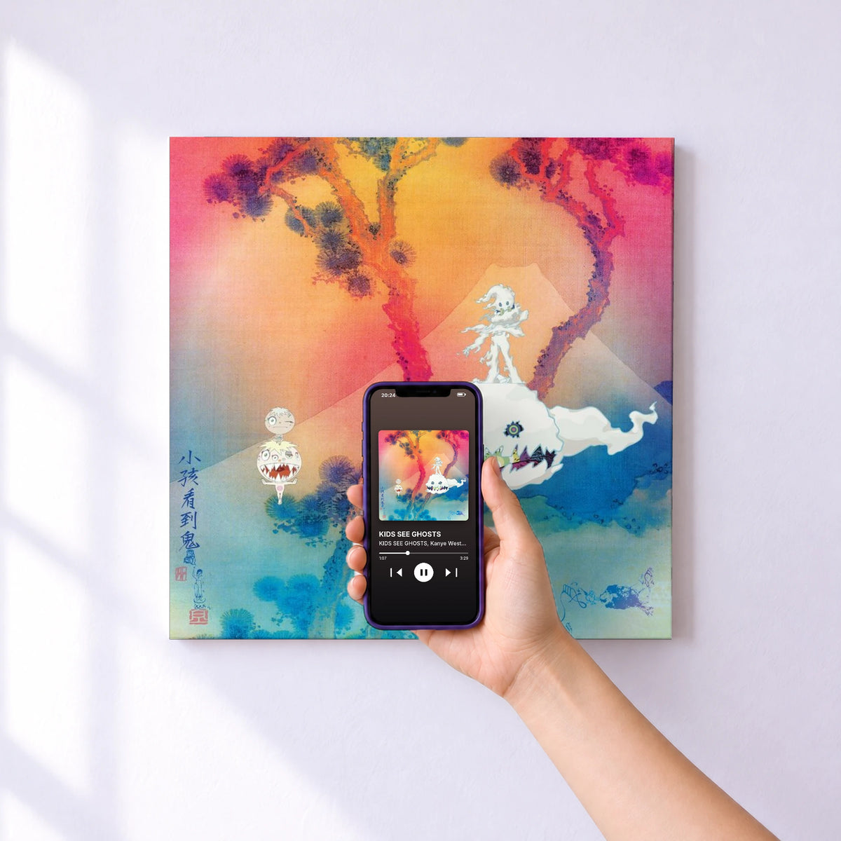 Affiche connectée KIDS SEE GHOSTS de KIDS SEE GHOSTS, Kanye West & Kid Cudi au mur : l'album se lance en approchant le téléphone