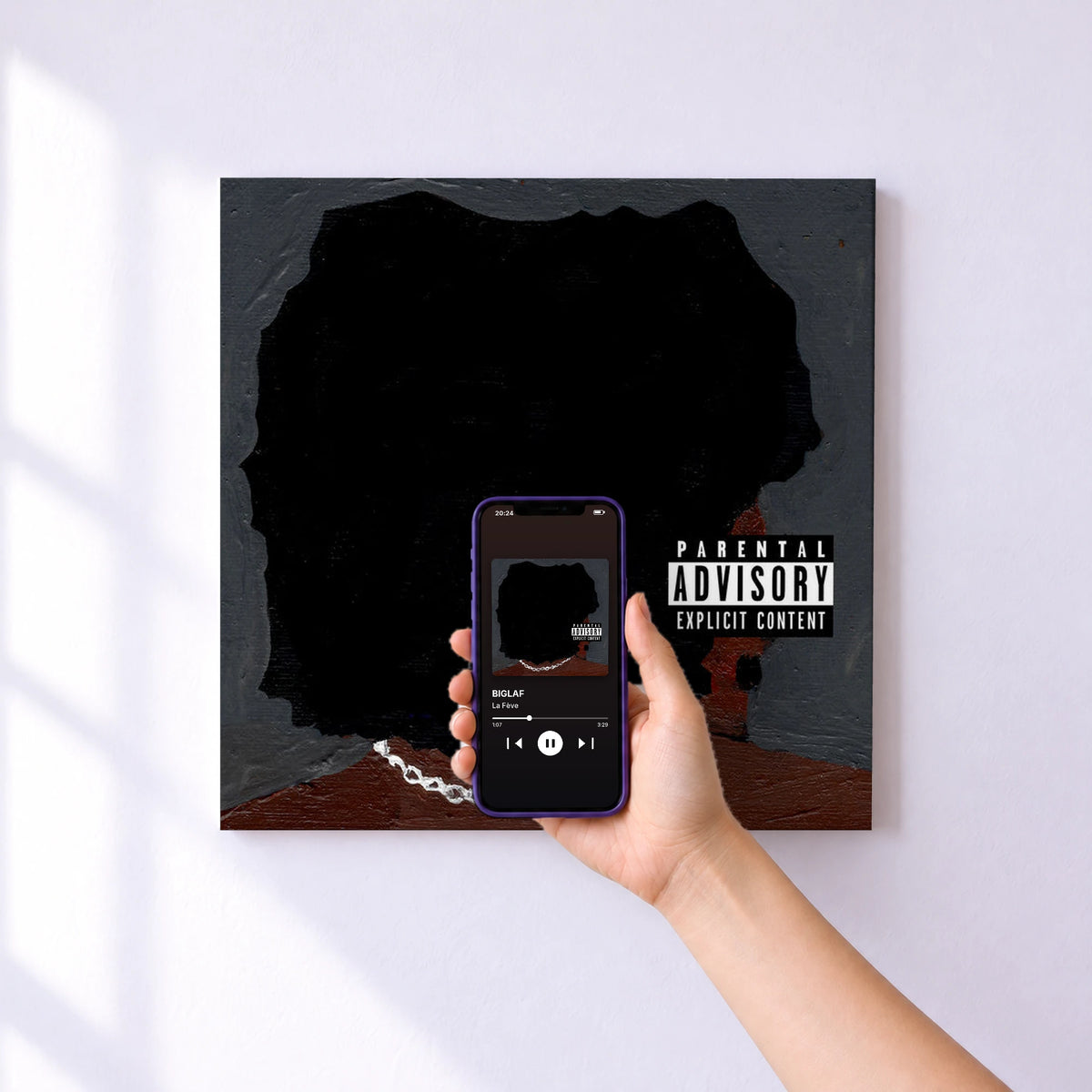 Affiche connectée BIGLAF de La Fève au mur : l'album se lance en approchant le téléphone