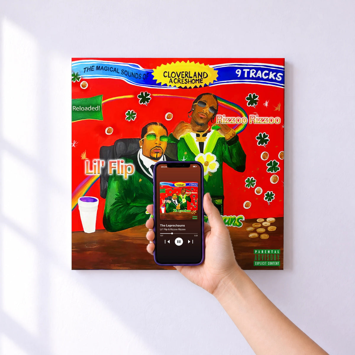 Affiche connectée The Leprechauns de Lil' Flip & Rizzoo Rizzoo au mur : l'album se lance en approchant le téléphone