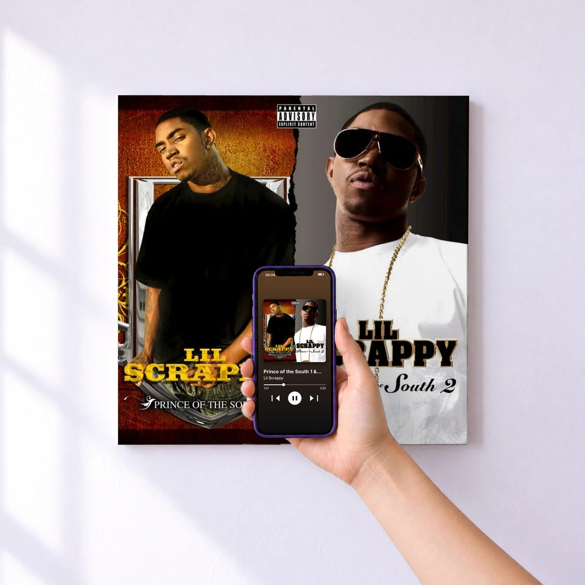 Affiche connectée Prince of the South 1 & 2 (Deluxe Edition) de Lil Scrappy au mur : l'album se lance en approchant le téléphone