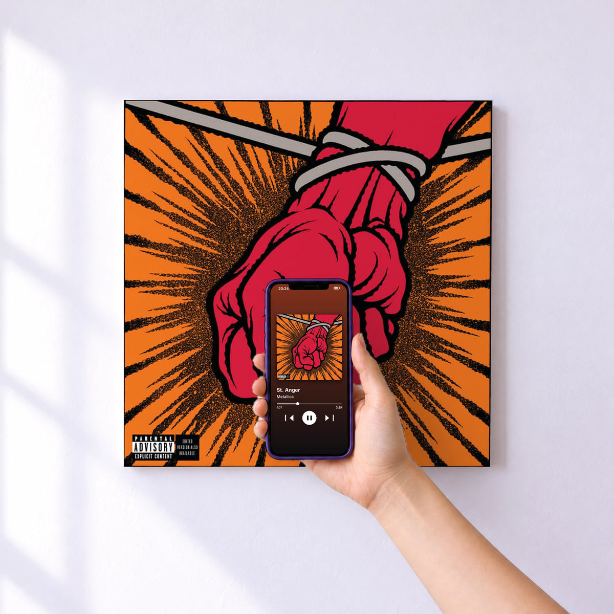 Affiche connectée St. Anger de Metallica au mur : l'album se lance en approchant le téléphone