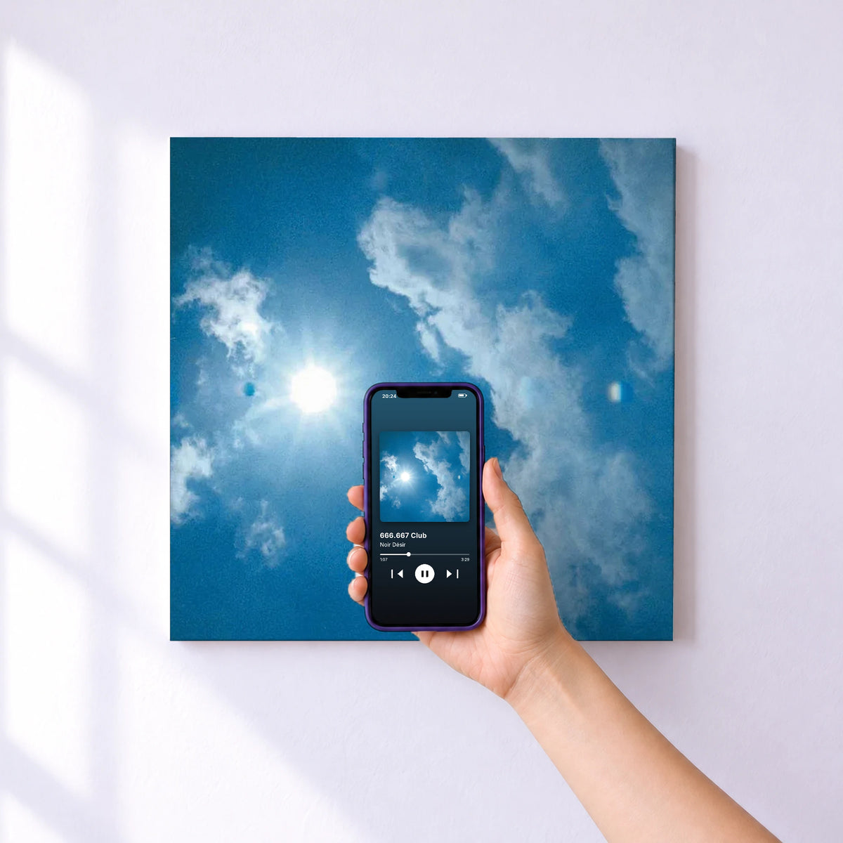 Affiche connectée 666.667 Club de Noir Désir au mur : l'album se lance en approchant le téléphone