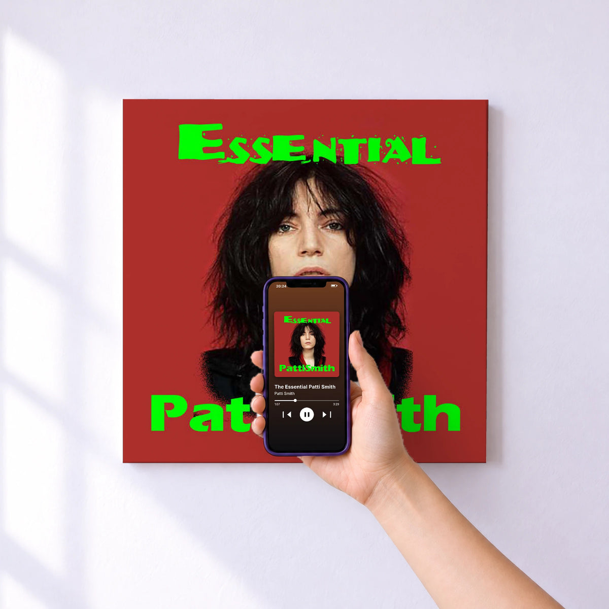 Affiche connectée The Essential Patti Smith de Patti Smith au mur : l'album se lance en approchant le téléphone