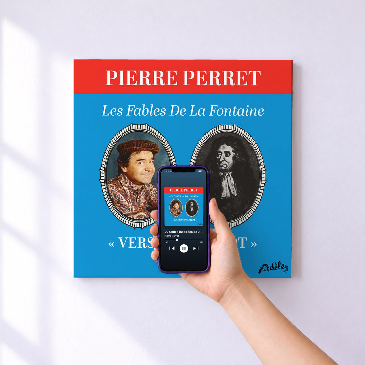 Affiche connectée 20 fables inspirées de Jean De La Fontaine (Version Pierrot) de Pierre Perret au mur : l'album se lance en approchant le téléphone