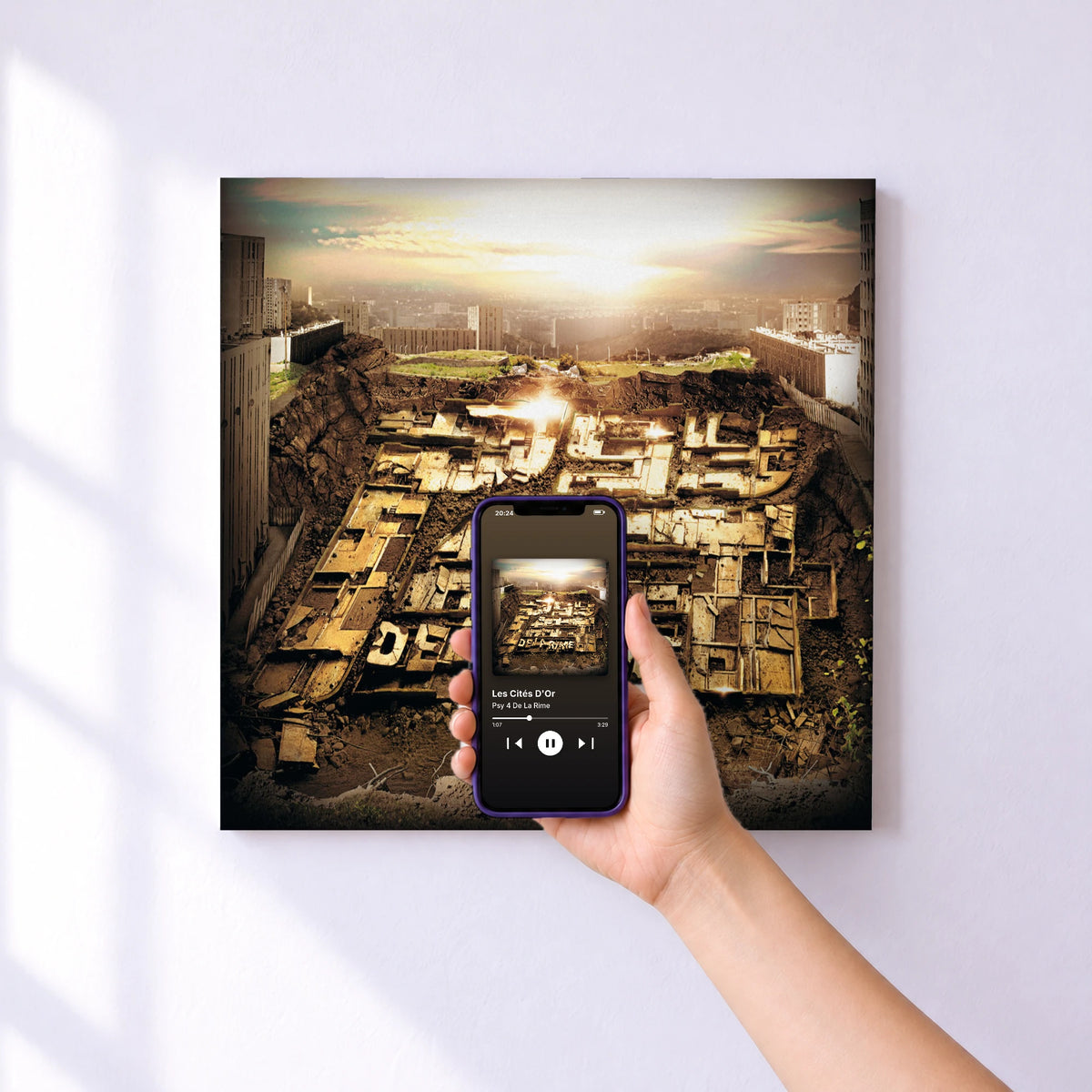 Affiche connectée Les Cités D'Or de Psy 4 De La Rime au mur : l'album se lance en approchant le téléphone