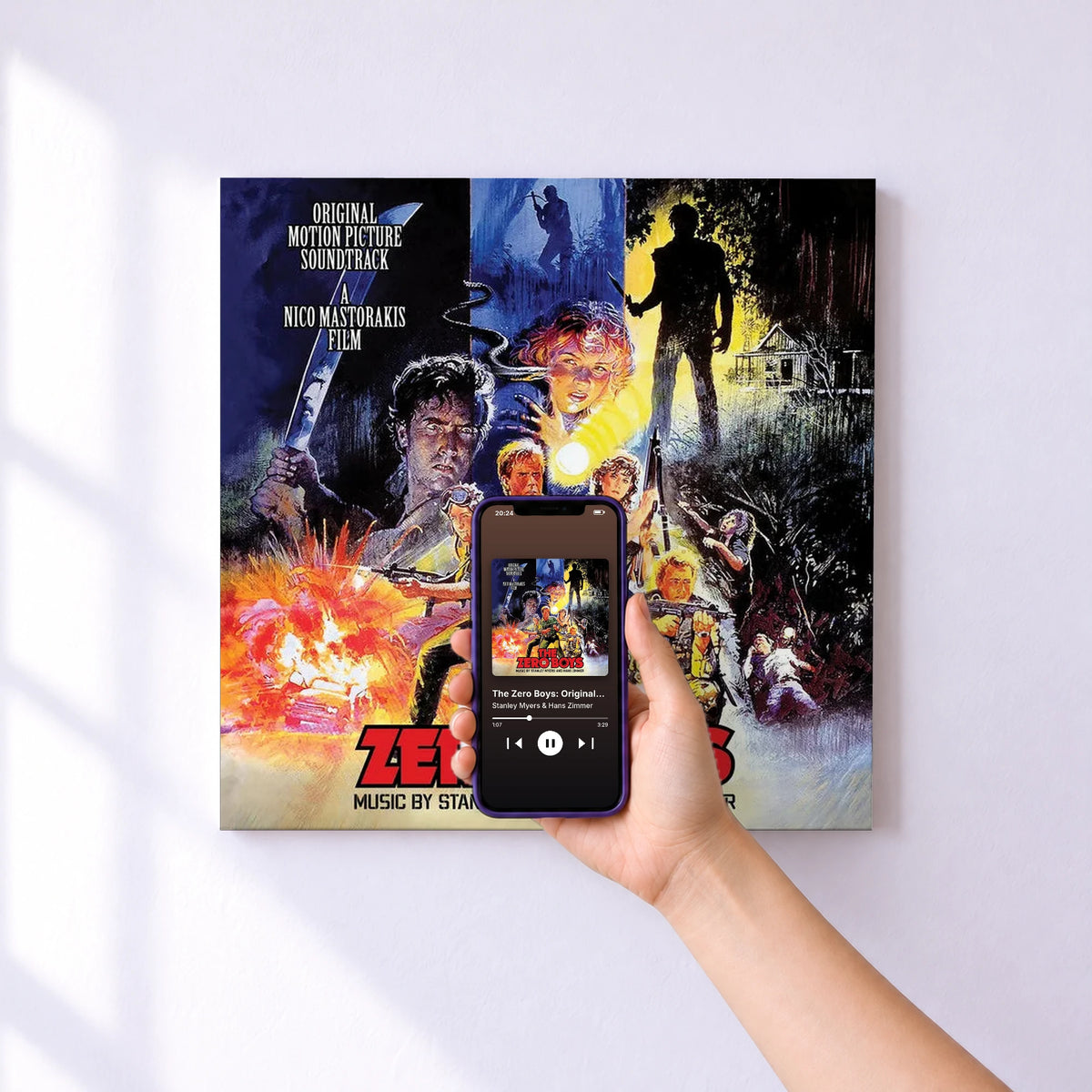 Affiche connectée The Zero Boys: Original Motion Picture Soundtrack de Stanley Myers & Hans Zimmer au mur : l'album se lance en approchant le téléphone
