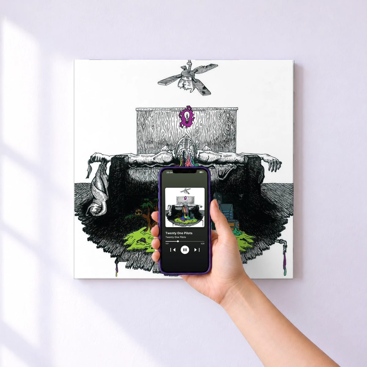 Affiche connectée Twenty One Pilots de Twenty One Pilots au mur : l'album se lance en approchant le téléphone