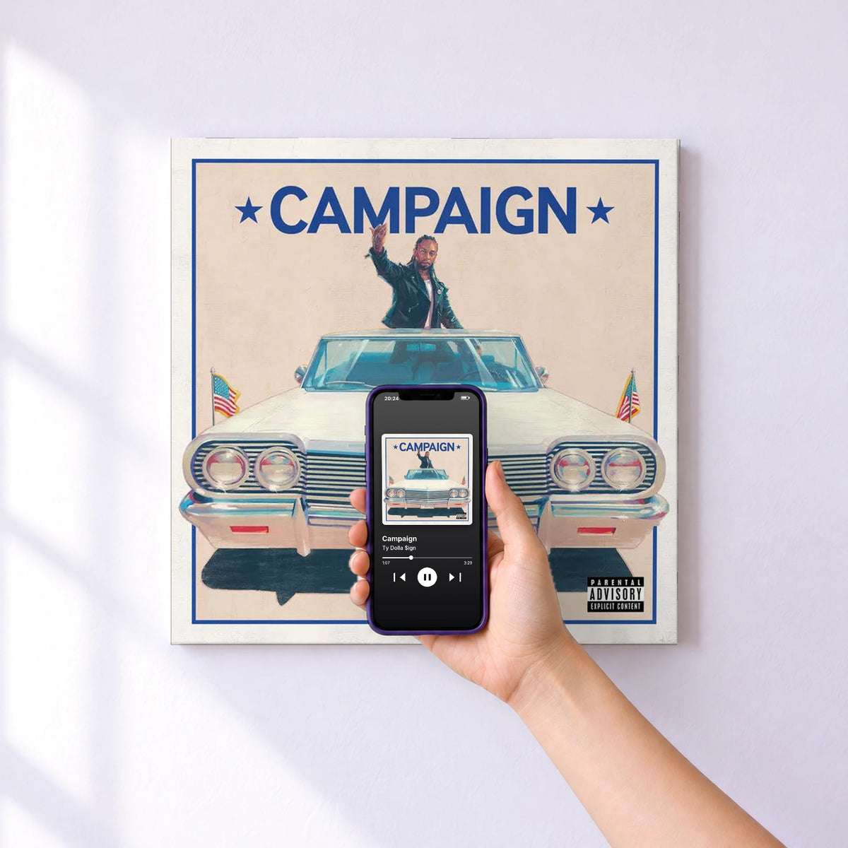 Affiche connectée Campaign de Ty Dolla $ign au mur : l'album se lance en approchant le téléphone