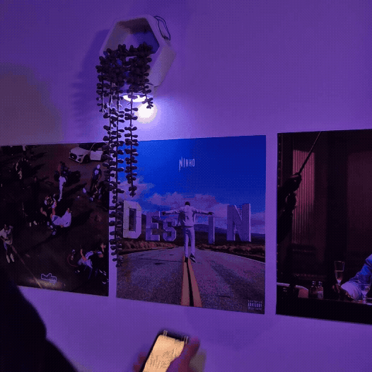 affiche connectée ninho scan