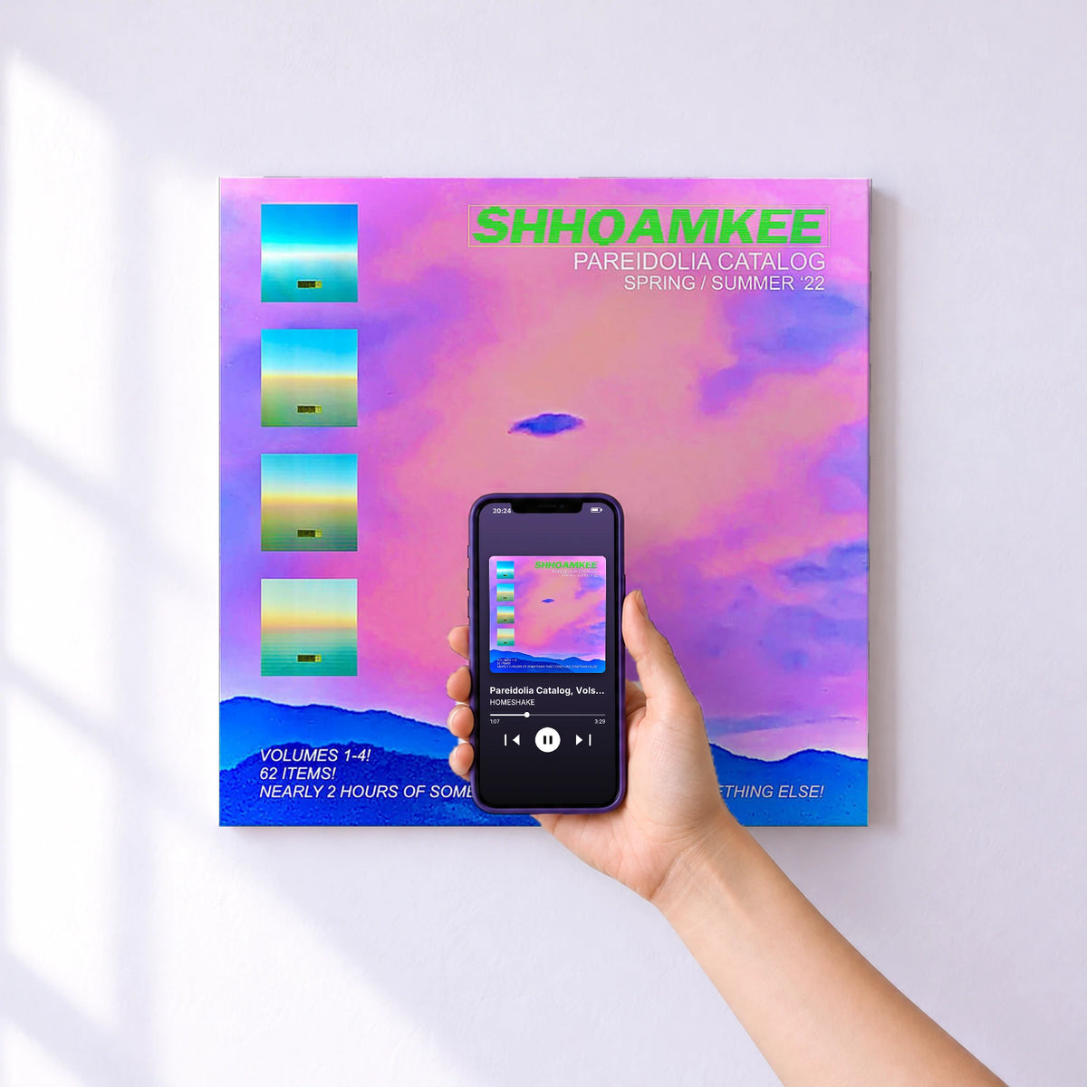 Affiche connectée Pareidolia Catalog, Vols. 1-4 de HOMESHAKE au mur : l'album se lance en approchant le téléphone