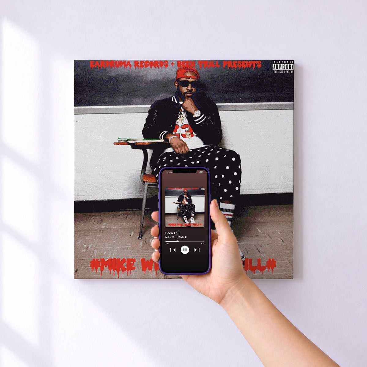 Affiche connectée Been Trill de Mike WiLL Made-It au mur : l'album se lance en approchant le téléphone
