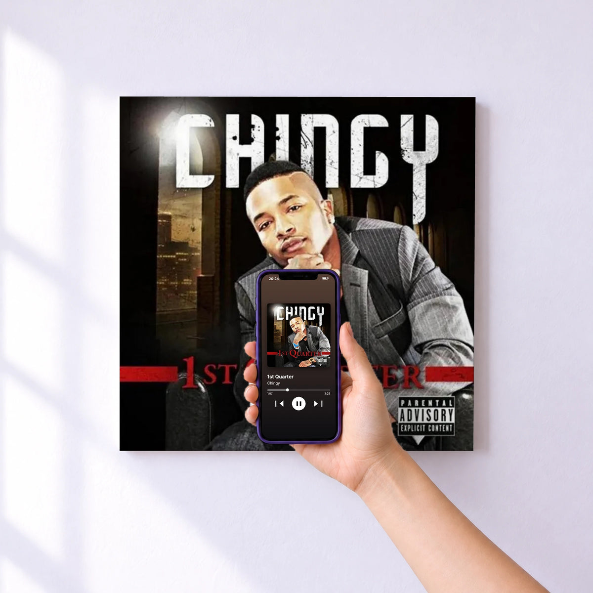 Affiche connectée 1st Quarter de Chingy au mur : l'album se lance en approchant le téléphone