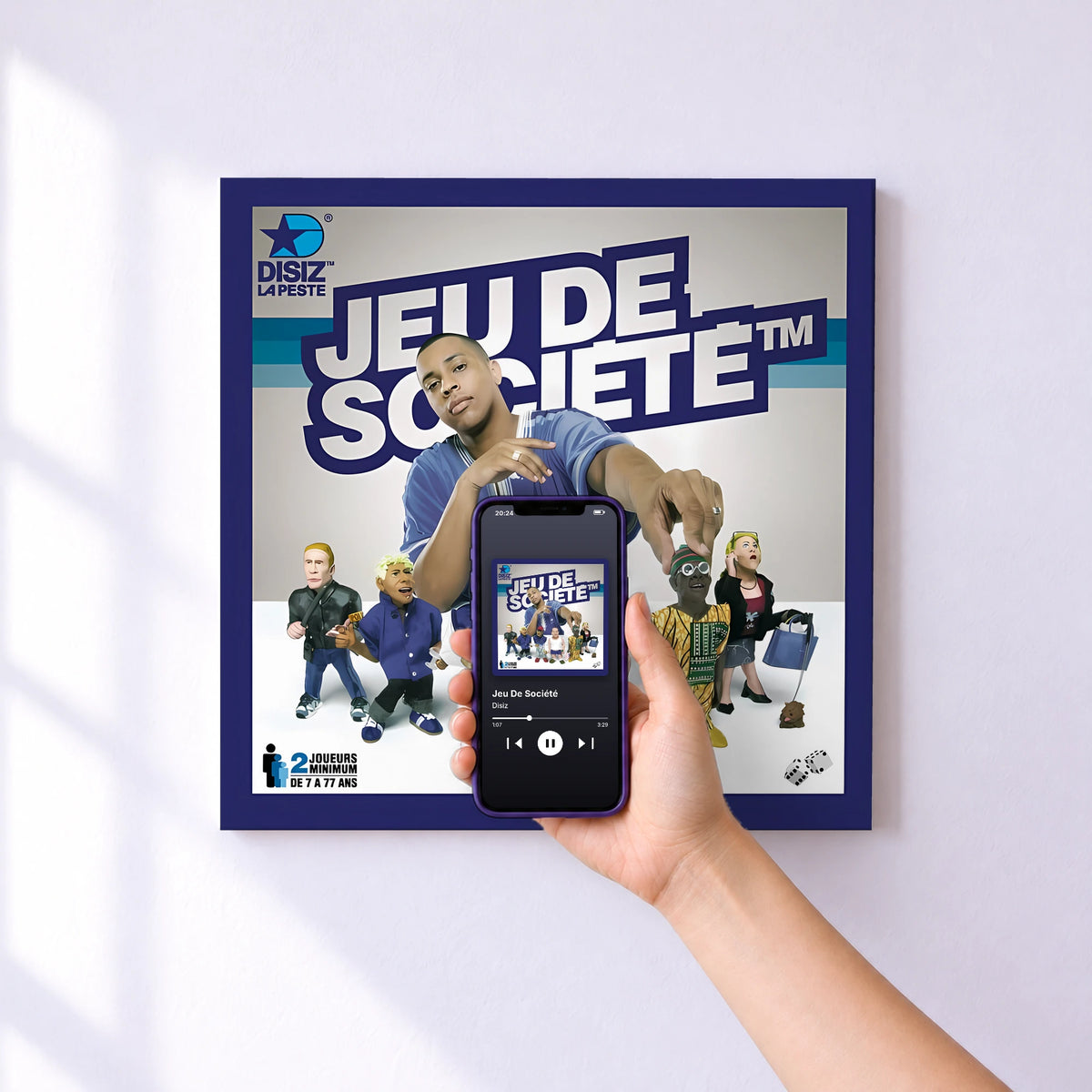 Affiche connectée Jeu De Société de Disiz au mur : l'album se lance en approchant le téléphone