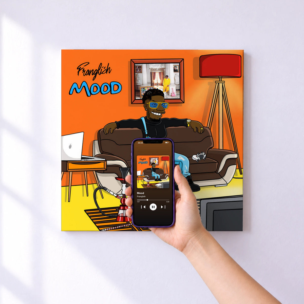 Affiche connectée Mood de Franglish au mur : l'album se lance en approchant le téléphone