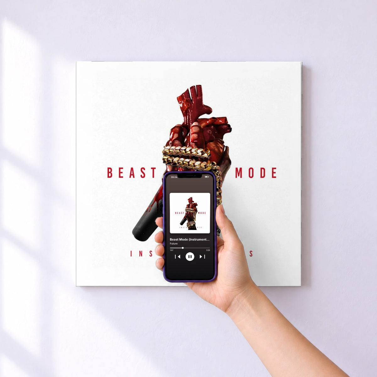 Affiche connectée Beast Mode (Instrumentals) de Future au mur : l'album se lance en approchant le téléphone