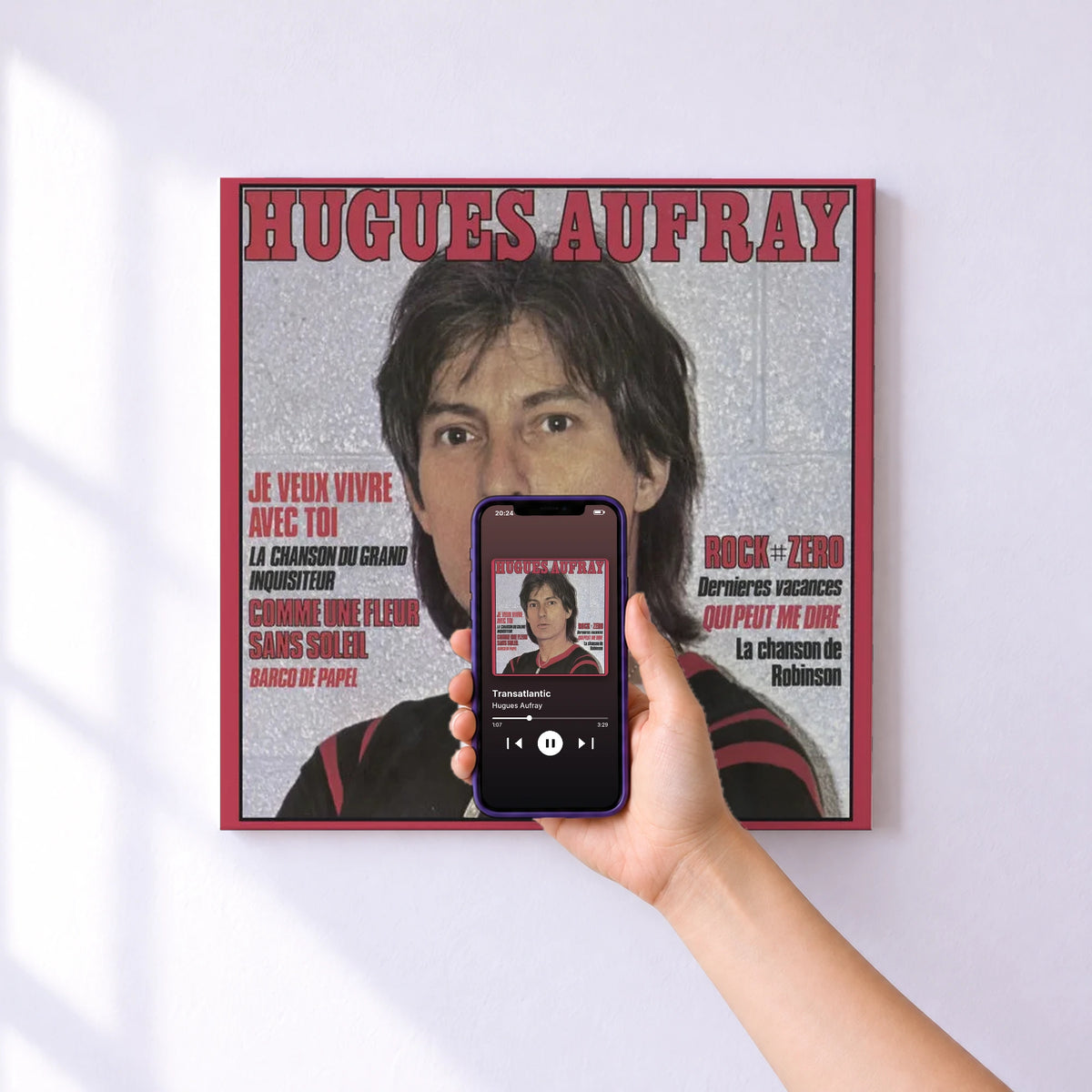 Affiche connectée Transatlantic de Hugues Aufray au mur : l'album se lance en approchant le téléphone