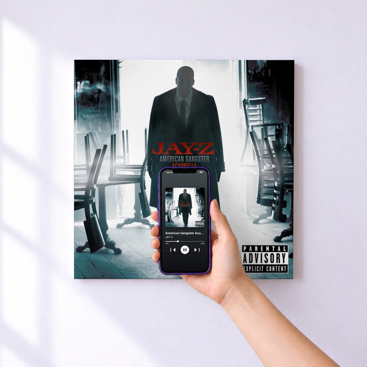 Affiche connectée American Gangster Acappella de JAŸ-Z au mur : l'album se lance en approchant le téléphone