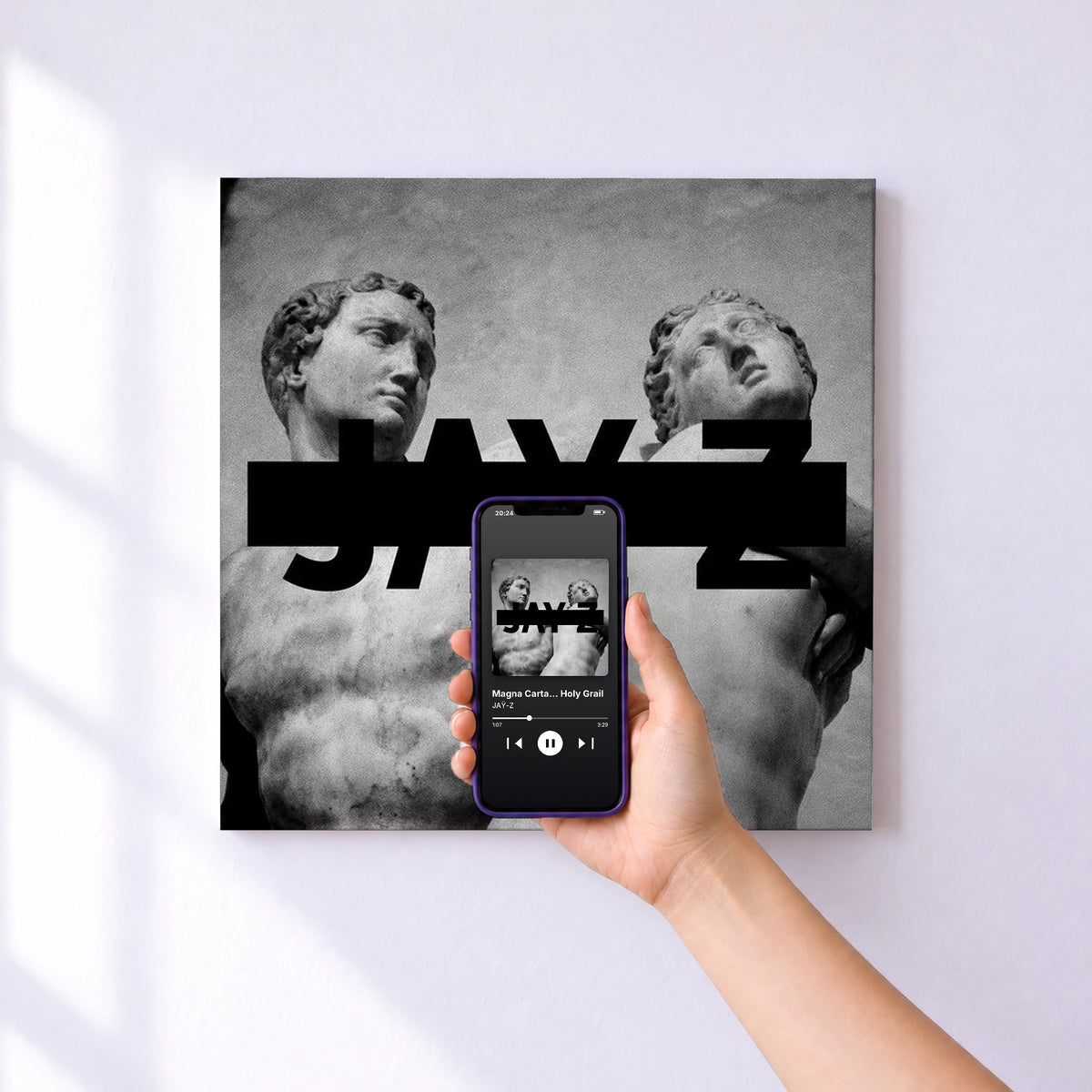 Affiche connectée Magna Carta... Holy Grail de JAŸ-Z au mur : l'album se lance en approchant le téléphone