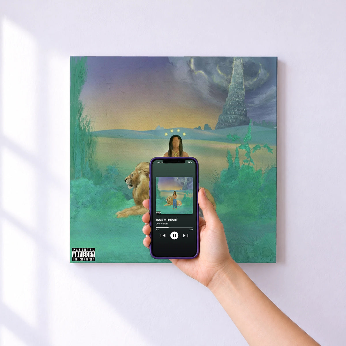 Affiche connectée RULE MI HEART de Jeune Lion au mur : l'album se lance en approchant le téléphone