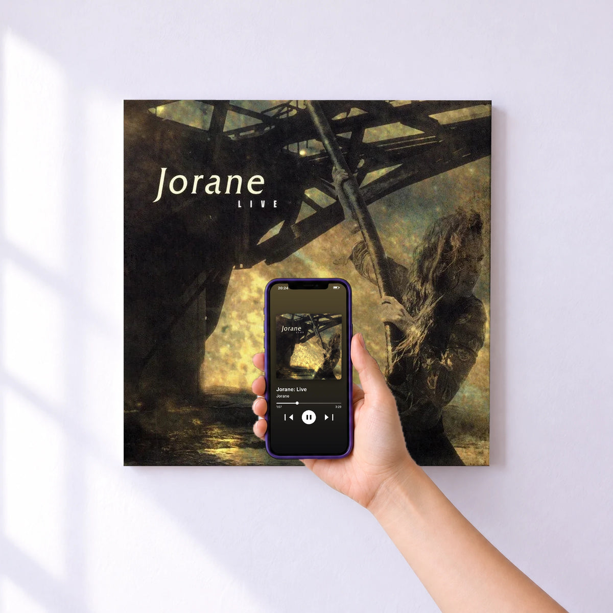 Affiche connectée Jorane: Live de Jorane au mur : l'album se lance en approchant le téléphone