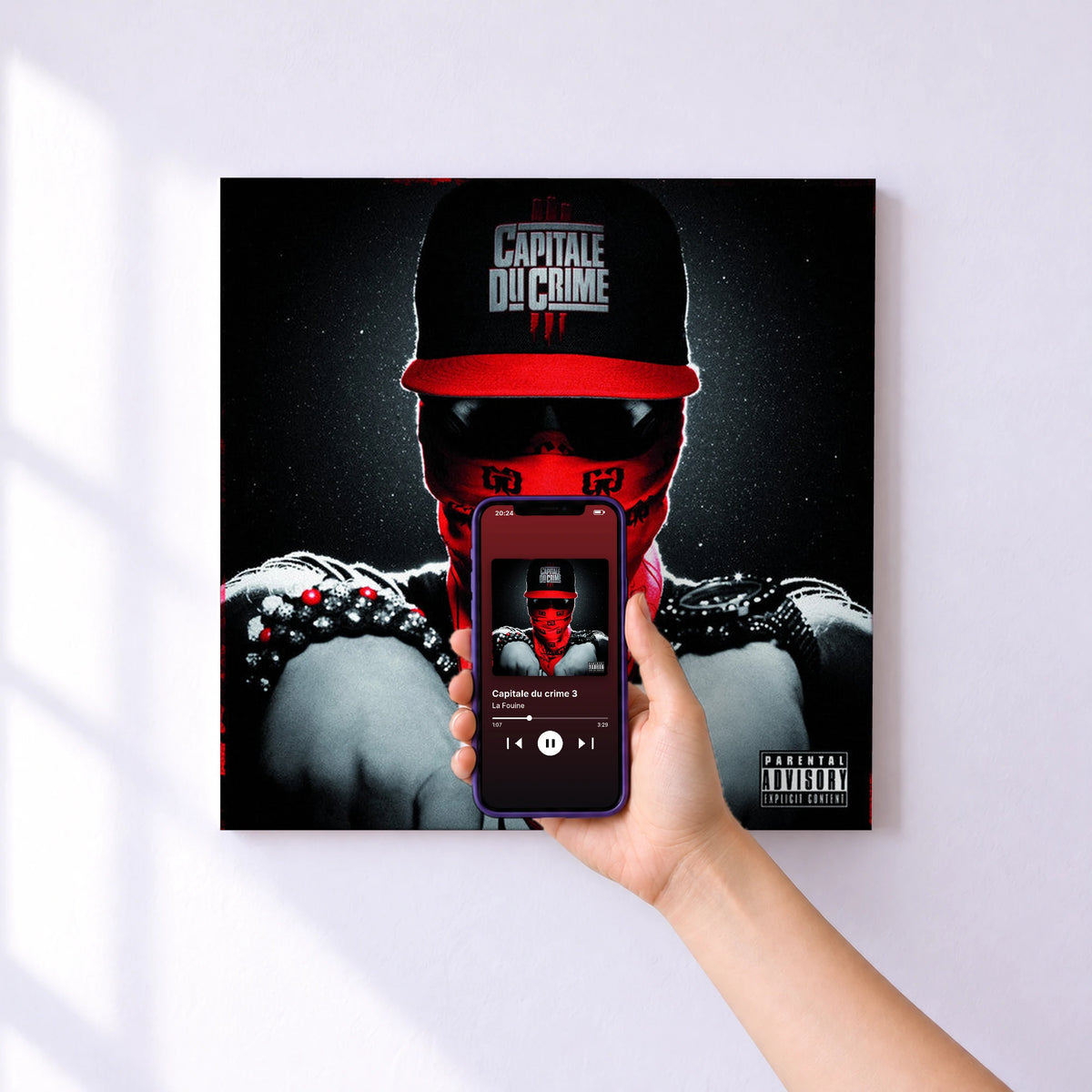 Affiche connectée Capitale du crime 3 de La Fouine au mur : l'album se lance en approchant le téléphone