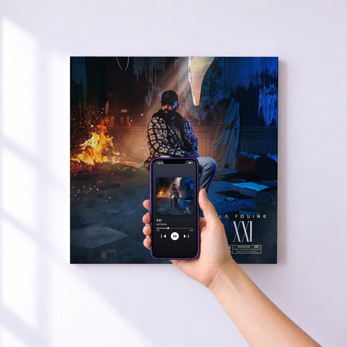 Affiche connectée XXI de La Fouine au mur : l'album se lance en approchant le téléphone