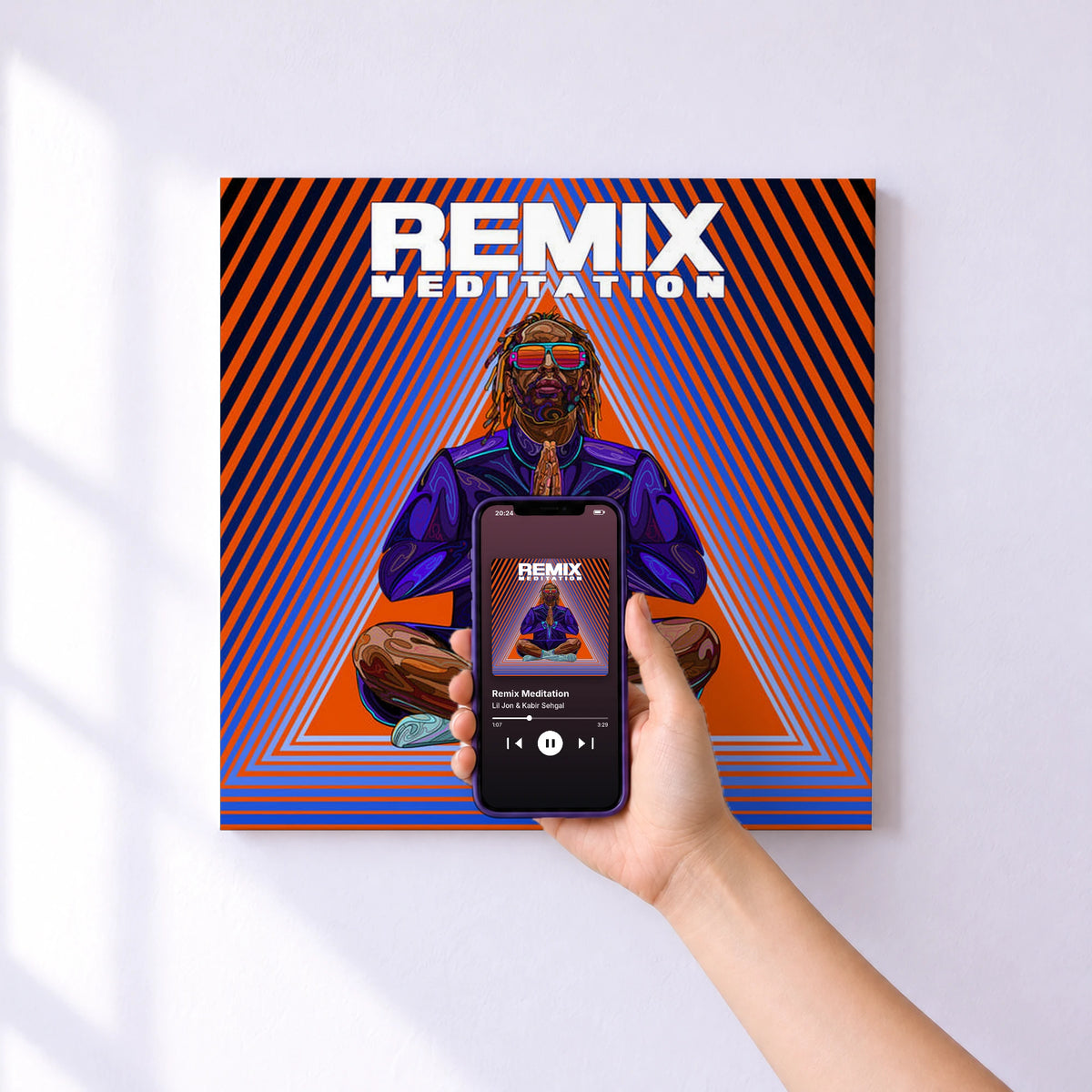 Affiche connectée Remix Meditation de Lil Jon & Kabir Sehgal au mur : l'album se lance en approchant le téléphone