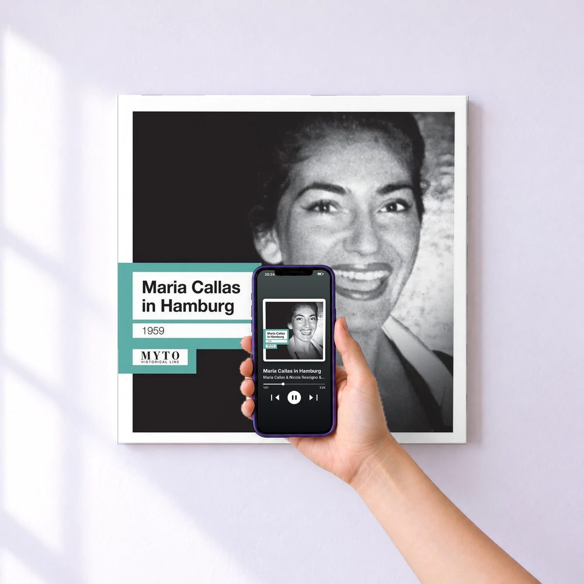 Affiche connectée Maria Callas in Hamburg de Maria Callas & Nicola Rescigno & NDR Sinfonieorchester au mur : l'album se lance en approchant le téléphone