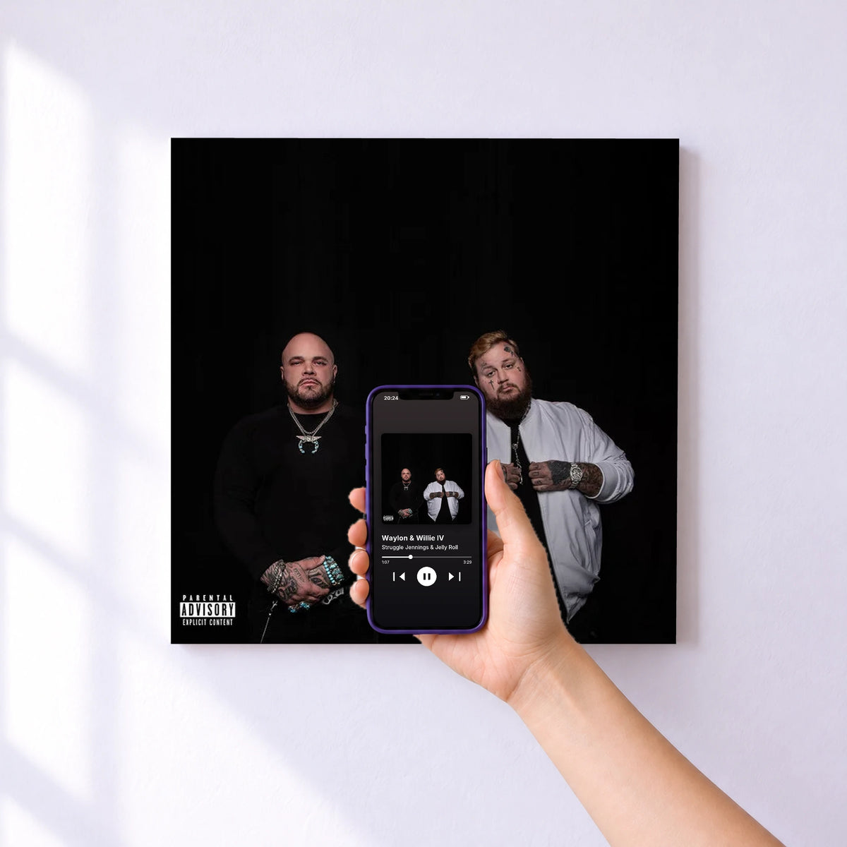 Affiche connectée Waylon & Willie IV de Struggle Jennings & Jelly Roll au mur : l'album se lance en approchant le téléphone