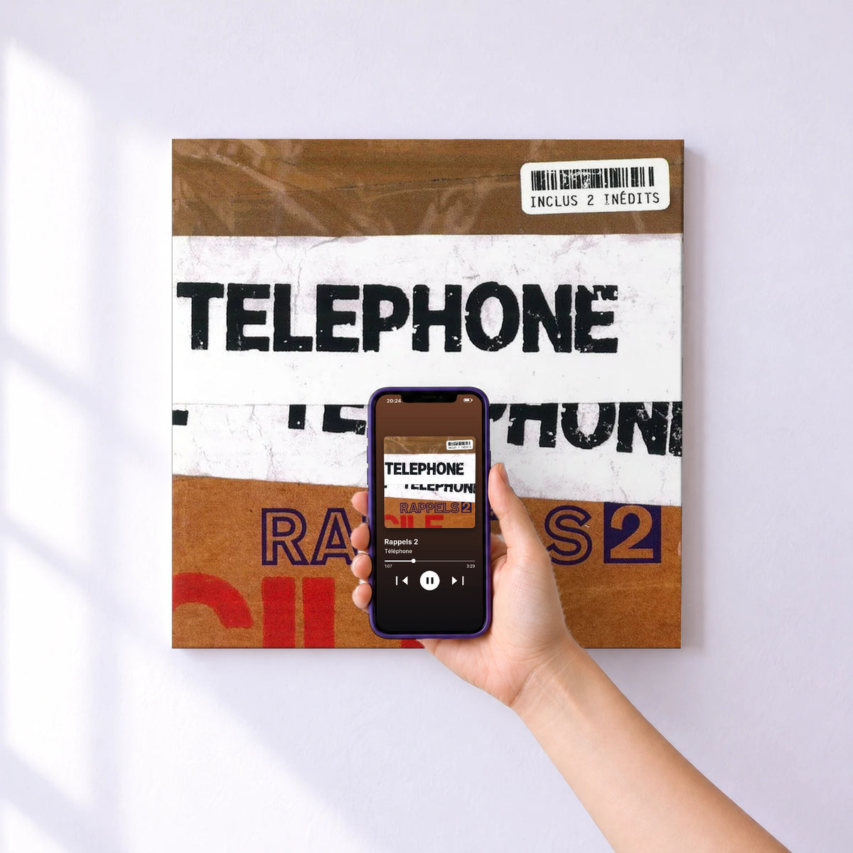 Affiche connectée Rappels 2 de Téléphone au mur : l'album se lance en approchant le téléphone