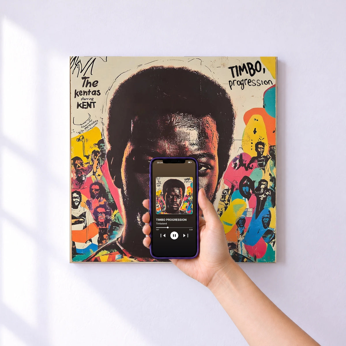 Affiche connectée TIMBO PROGRESSION de Timbaland au mur : l'album se lance en approchant le téléphone