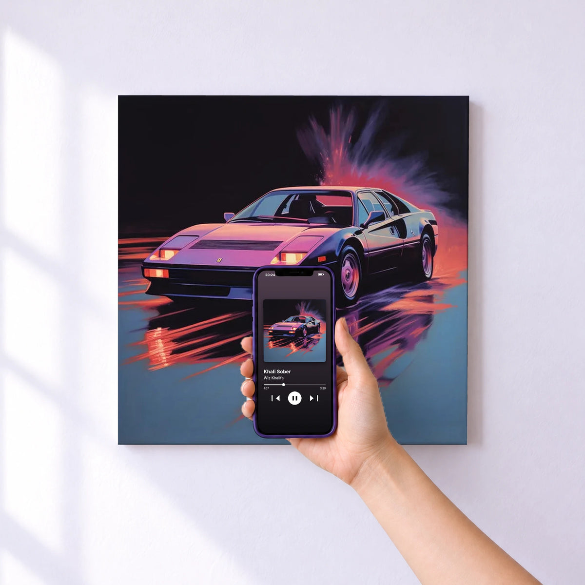Affiche connectée Khali Sober de Wiz Khalifa au mur : l'album se lance en approchant le téléphone