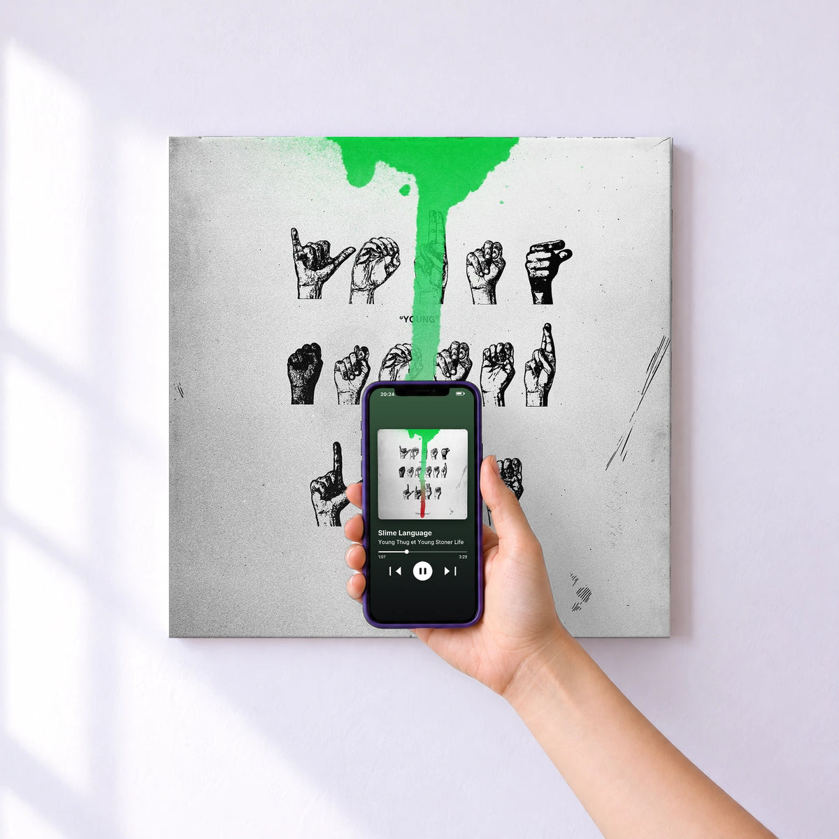 Affiche connectée Slime Language de Young Thug et Young Stoner Life au mur : l'album se lance en approchant le téléphone