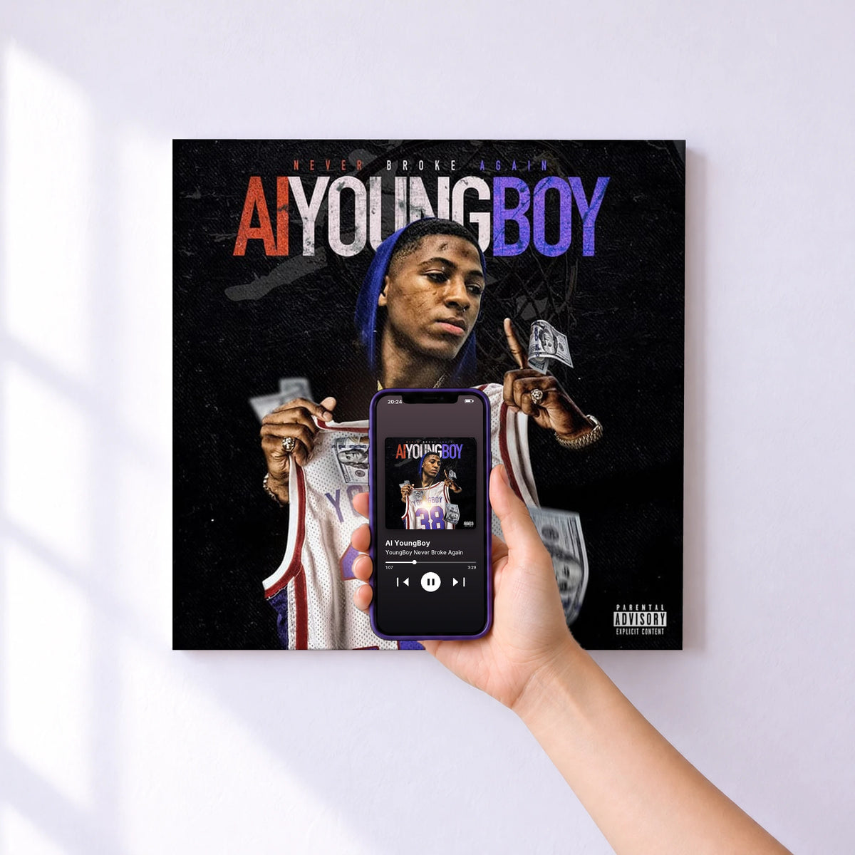 Affiche connectée AI YoungBoy de YoungBoy Never Broke Again au mur : l'album se lance en approchant le téléphone